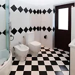Amelia Heritage House - By Delmar Berat