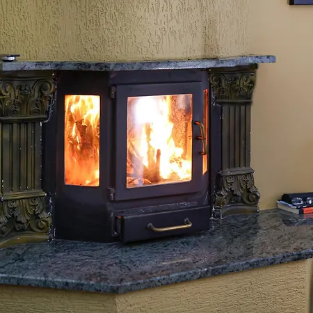 Amelia Heritage House - By Delmar