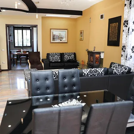 Amelia Heritage House - By Delmar بيت ضيافة *